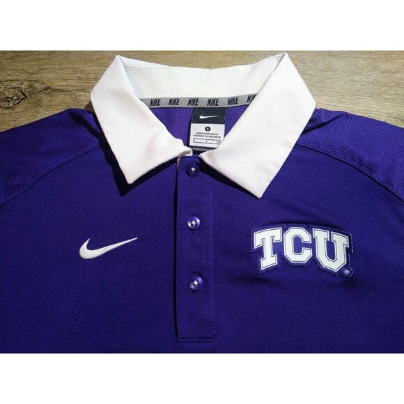 Nike TCU Horned Frogs Mens Purple Short Sleeve Polo Shirt Size Small Dri Fit - Picture 1 of 4